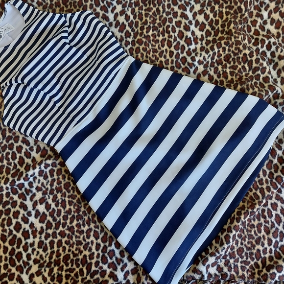 Abercrombie & Fitch dress - Picture 3 of 7